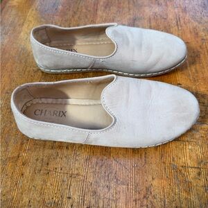 Charix Women’s Soft Tan Leather Slip On Shoes Sz 38,8